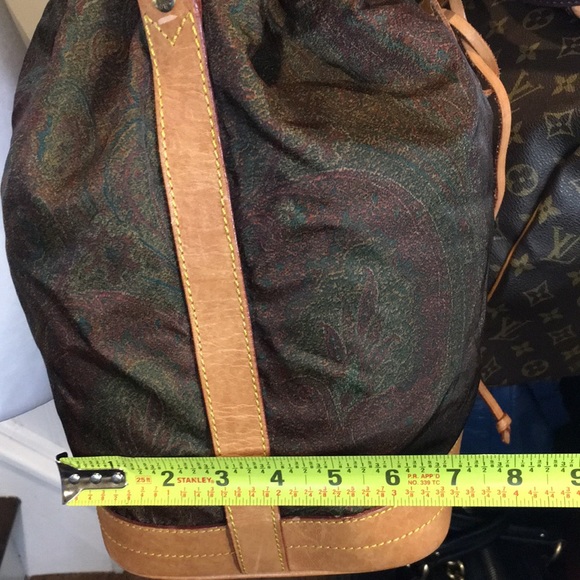 W ETRO Milano Red Paisley Nylon Vachetta Leather Drawstring Bucket Shoulder Bag - Picture 16 of 17